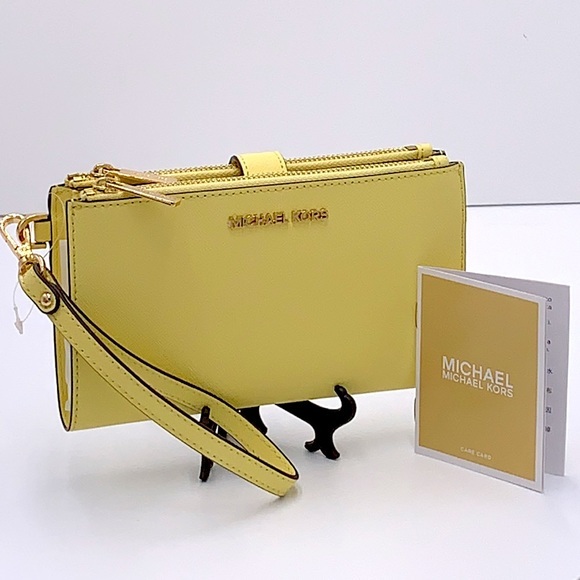 MICHAEL KORS LARGE DOUBLE ZIP WRISTLET WALLET BUTTERCUP COLOR - Picture 1 of 16